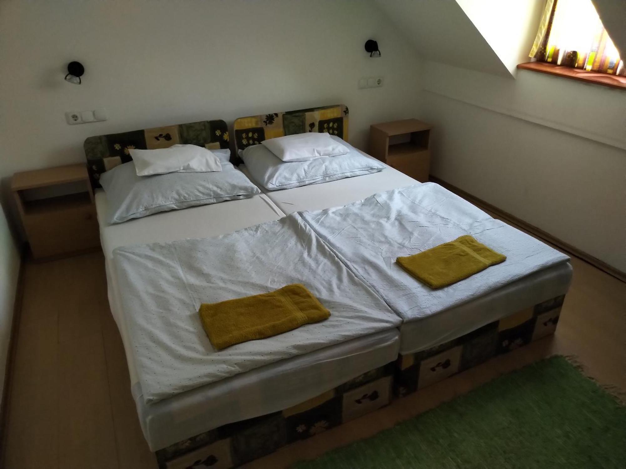 Reteshaz Strudelhaus Apartmanhaz Vonyarcvashegy Eksteriør billede